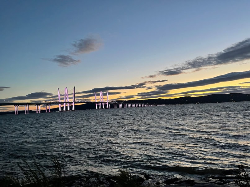 Hudson riverwalk